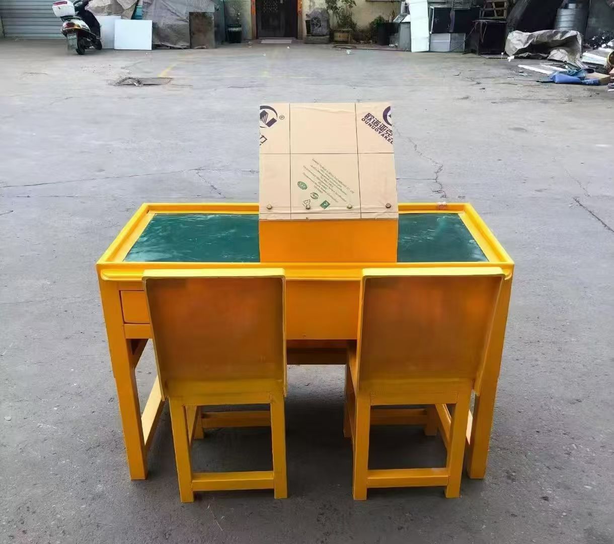 海晏防静电导通桌井下煤矿火工品发放桌：危险品流转的安全守护者